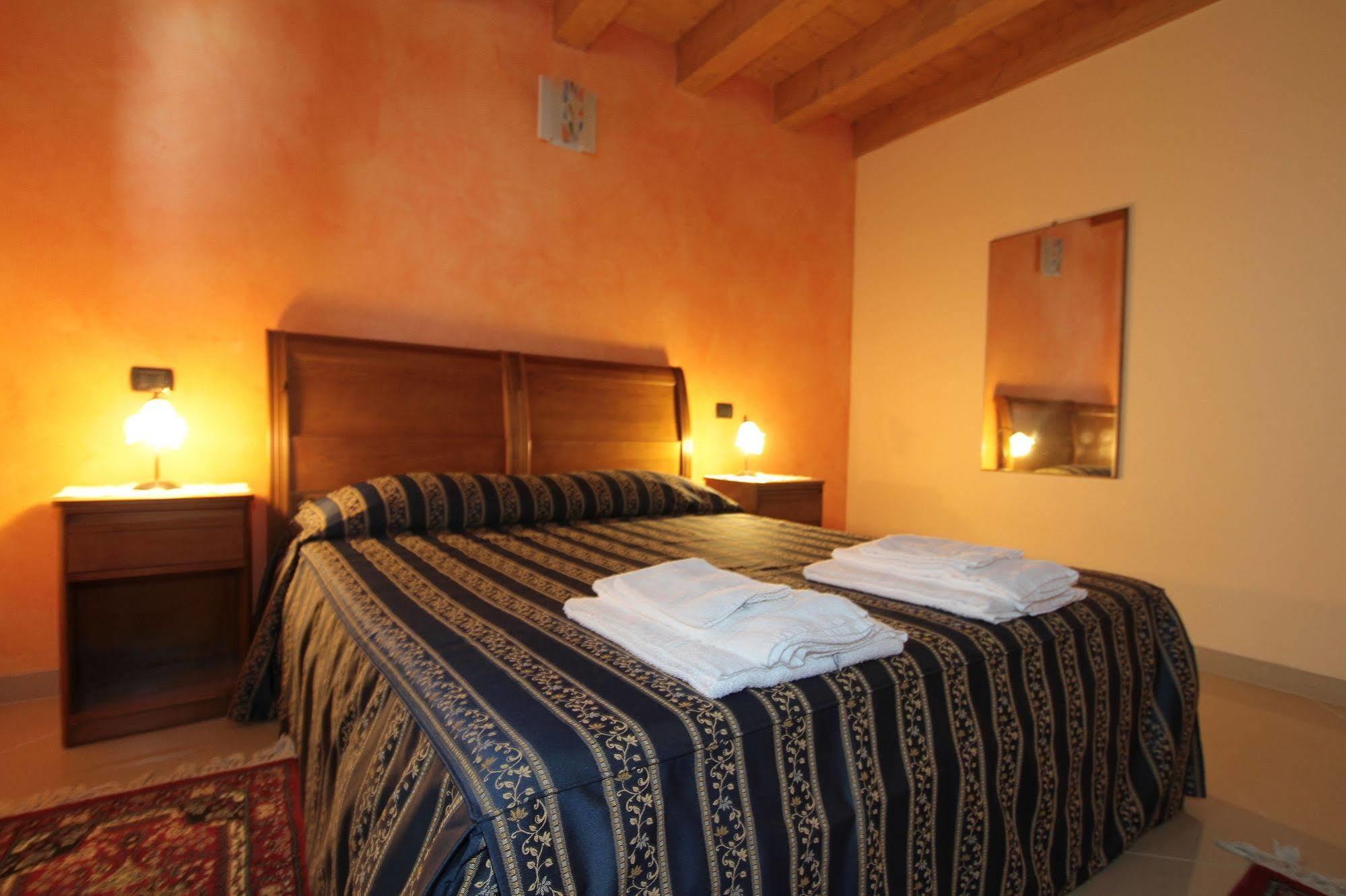 Agriturismo Tre Rondini Legnago Ngoại thất bức ảnh